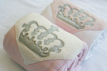 Load image into Gallery viewer, Burp Duo - Heart &amp; Royal Crown
